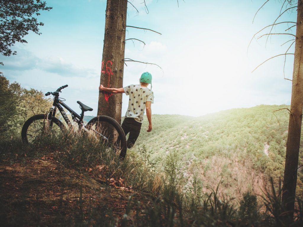 homem bike natureza